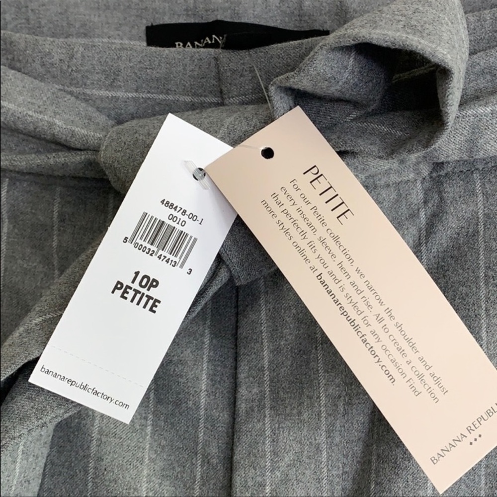 Banana Republic Avery Size 6 Belted Dress Pants Gray W/White Stripe NWT MSRP $70